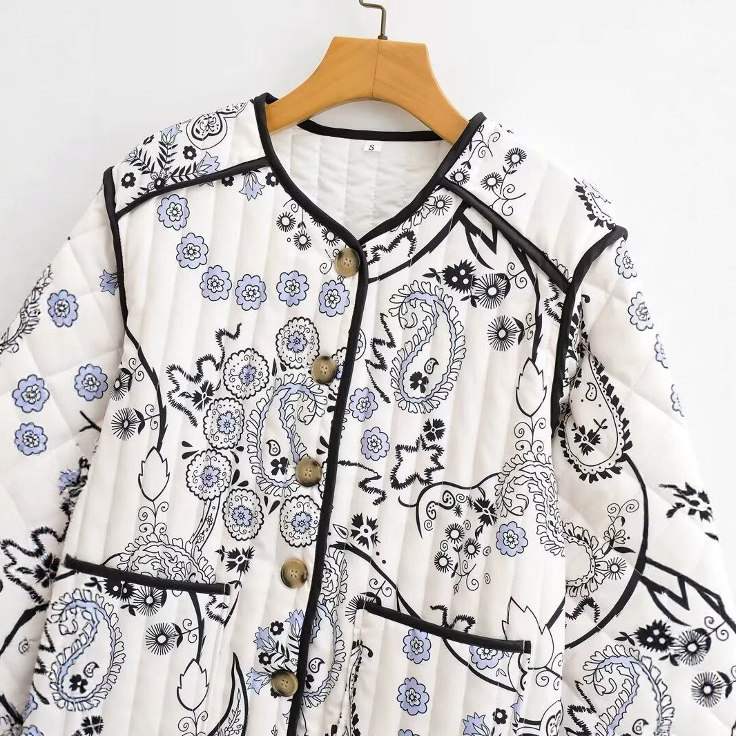 Damen Gesteppte Kurzjacke mit Paisley‑Blumenprint, Rundhalsausschnitt und Kontrastpaspel Drune