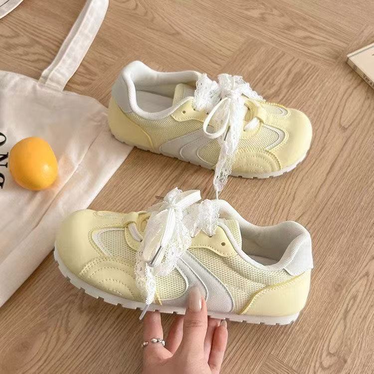 Damen Sneaker mit eleganten Spitzenakzenten und komfortabler Dämpfung Drune