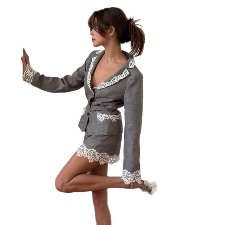 Damen Tailliertes Blazer-Set mit Spitzenbesatz, Taillengürtel & Minirock Drune
