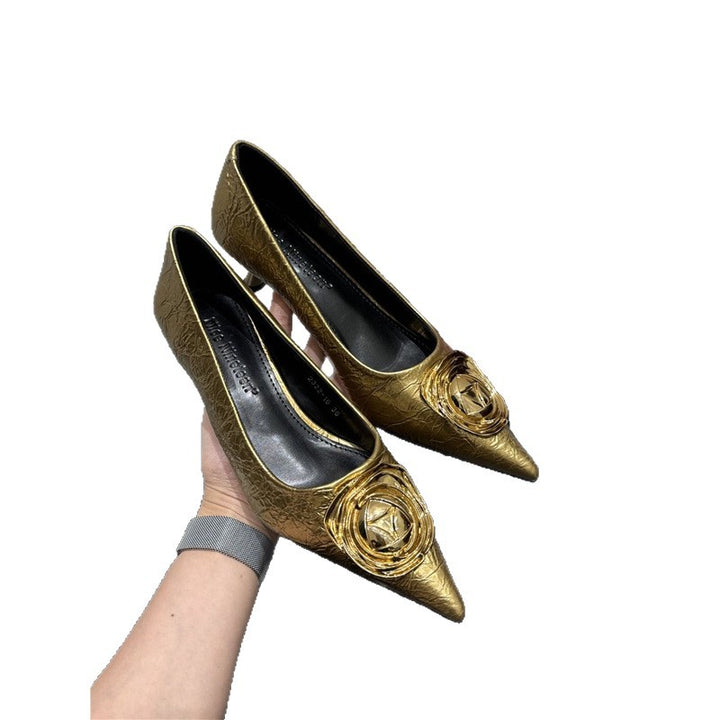 Damen Spitz zulaufende Pumps mit Metallic-Optik und Rosetten-Applikation Drune