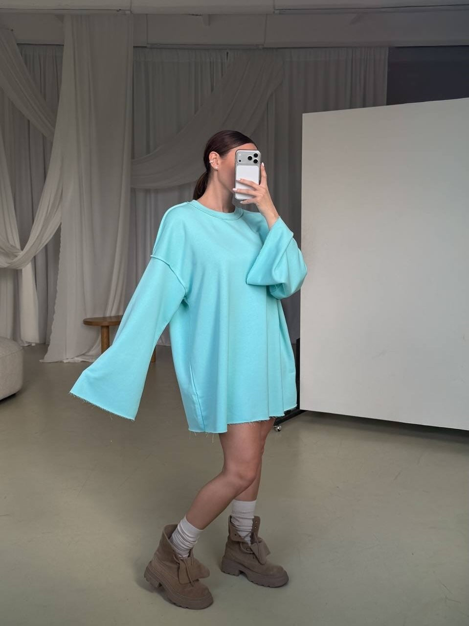 Damen Oversized Sweaterkleid mit weiten Trompetenärmeln Drune