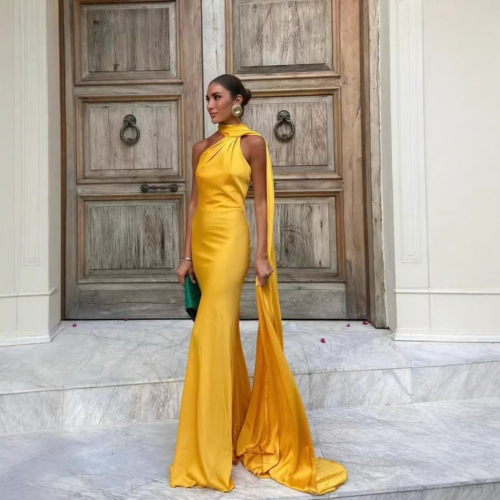 Damen Maxikleid mit asymmetrischem Schnitt und fließendem Stoff Drune