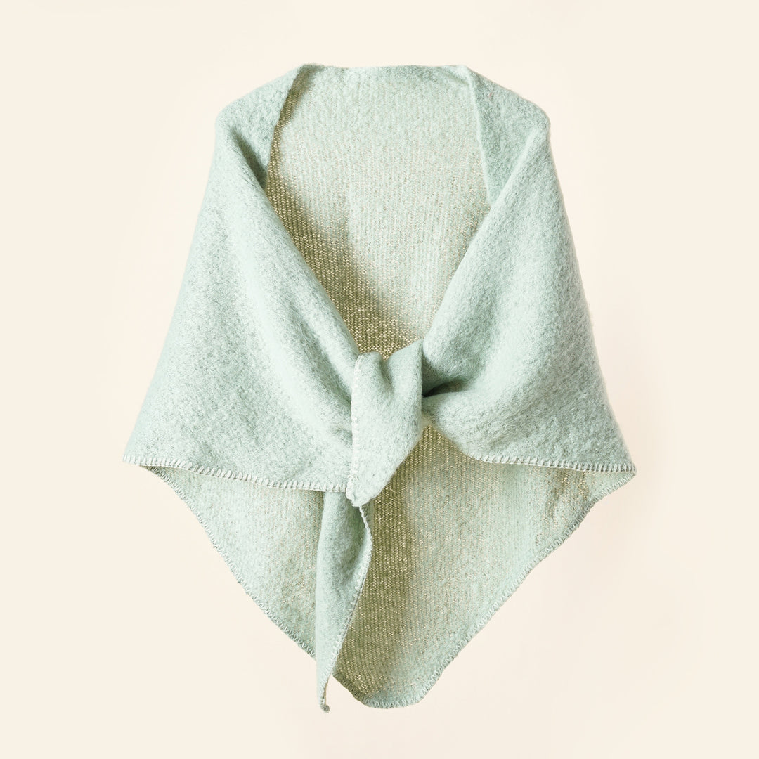 Damen Kuscheliger Wickelponcho mit modernen Fransen und elegantem Design Drune