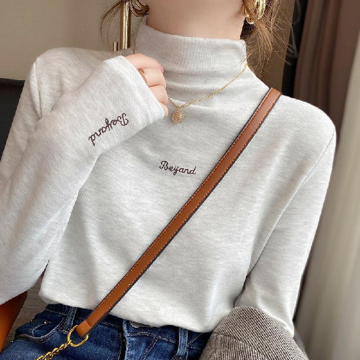 Damen Turtleneck-Pullover mit innovativem Schriftzug Drune