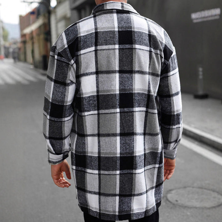 Herren nan kariertes Longline-Überhemd mit aufgesetzten Brusttaschen und Knopfleiste Drune