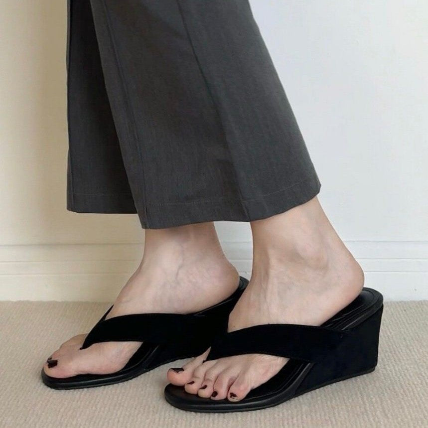 Damen Wedgesandalen mit komfortablem Fußbett und modischem Design Drune