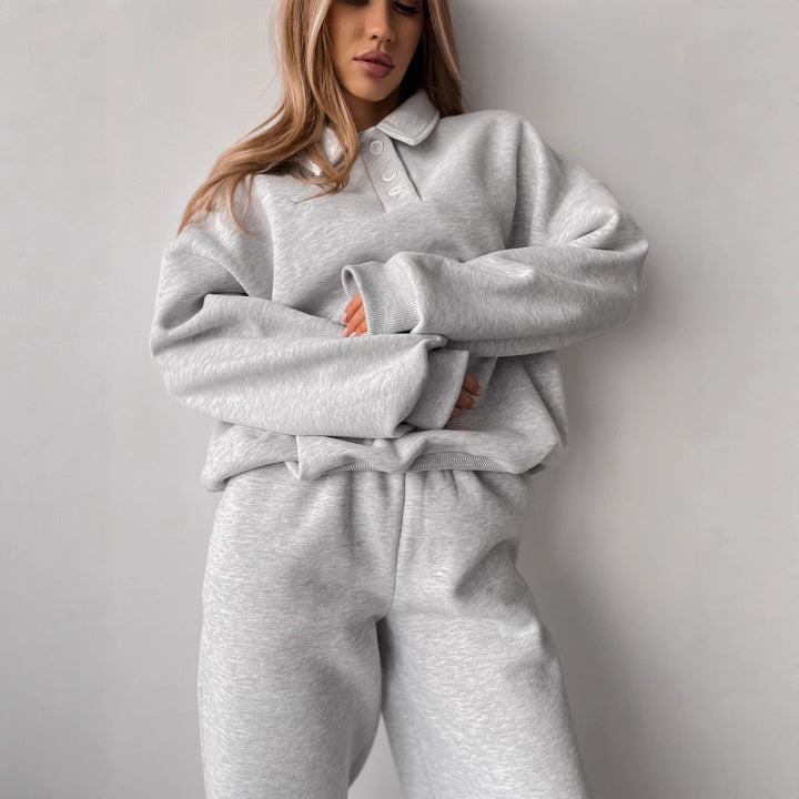 Damen Polo-Sweatshirt und Relax-Fit Jogginghose Set aus French Terry Drune
