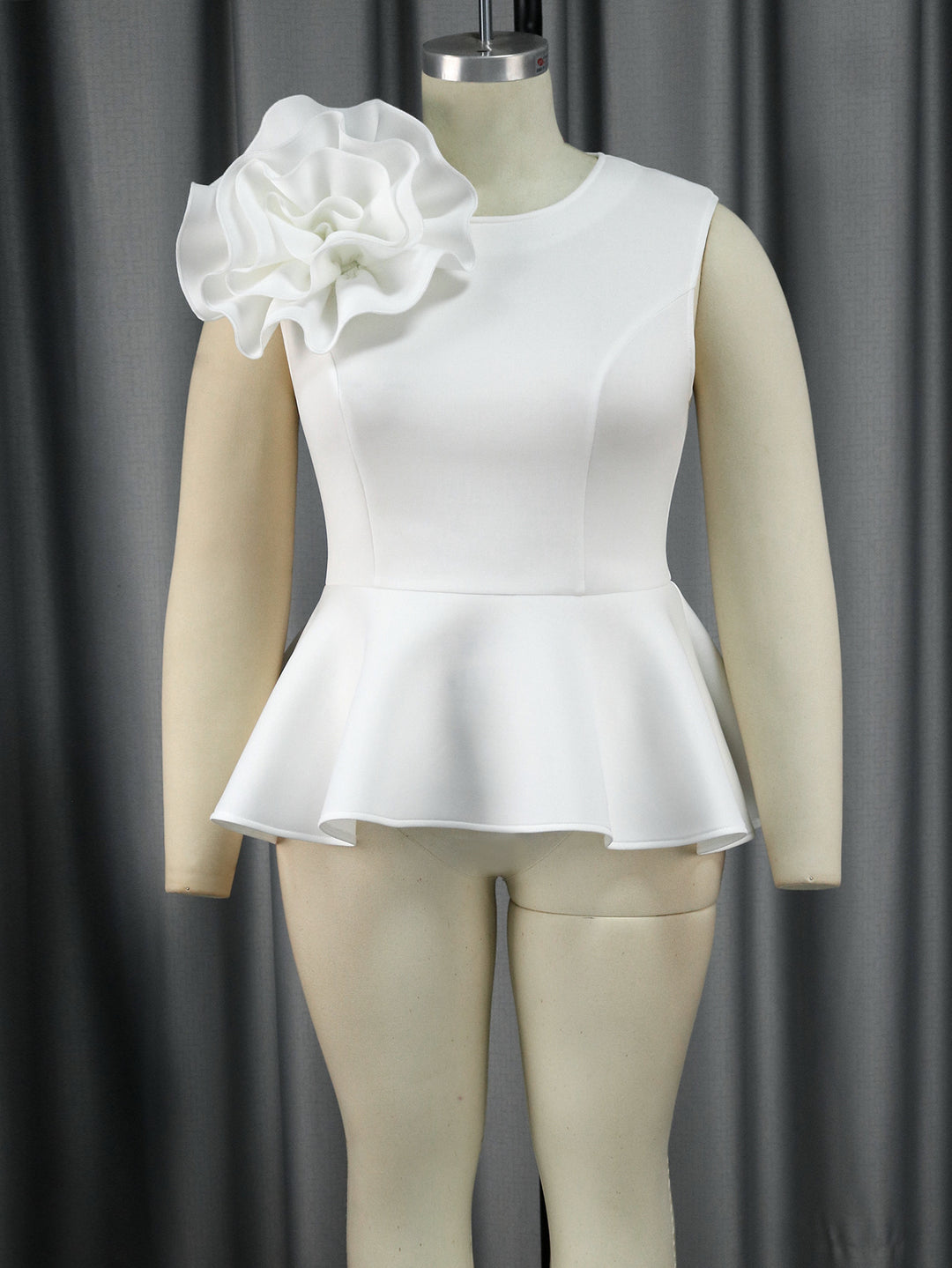 Damen Elegantes Oberteil mit voluminösem Rüschendetail Drune