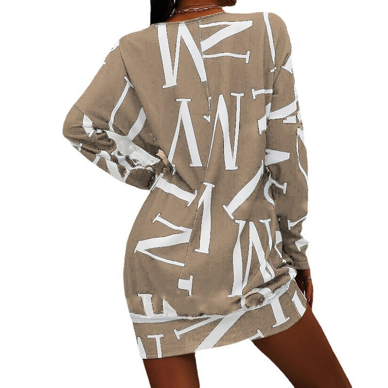 Damen stilvolles Minikleid mit auffälligem Schriftzug Drune