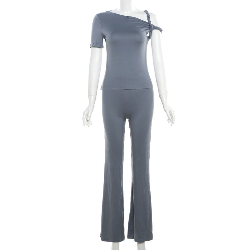 Damen Figurbetontes Jumpsuit mit asymmetrischem Schnitt und eleganter Schulterbetonung Drune