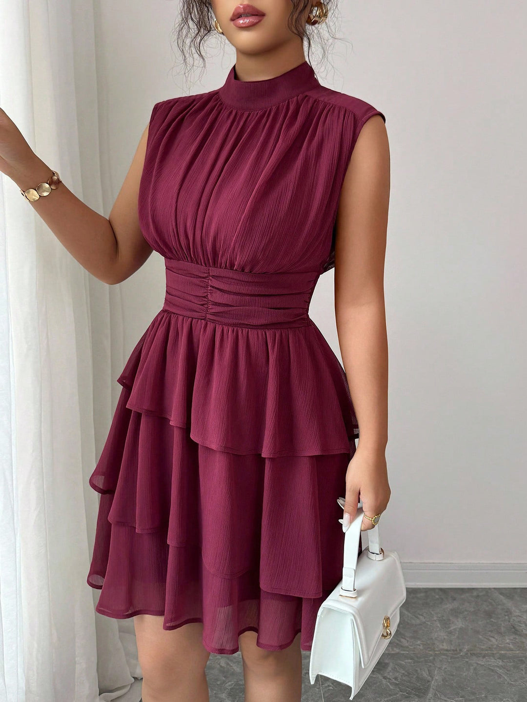 Damen Ärmelloses Chiffon-Stufenkleid mit Stehkragen und taillierter Raffung Drune