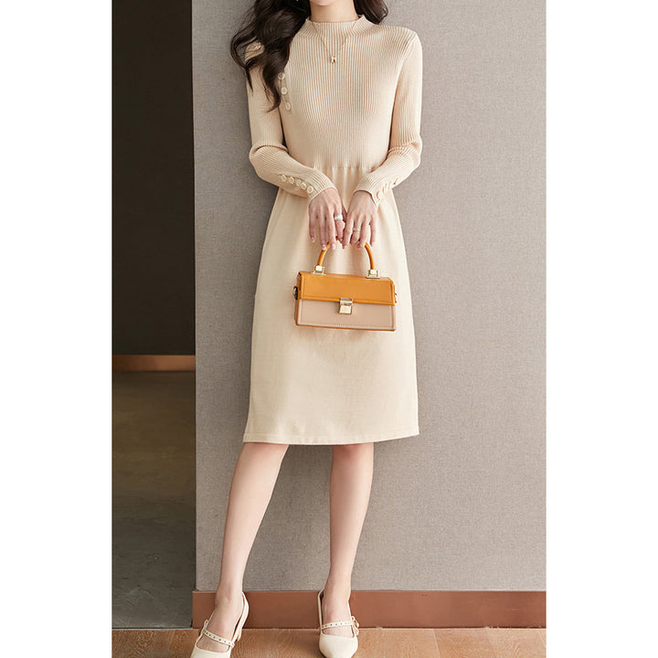Damen Strickkleid mit eleganten Knopfdetails und Rundhalsausschnitt Drune