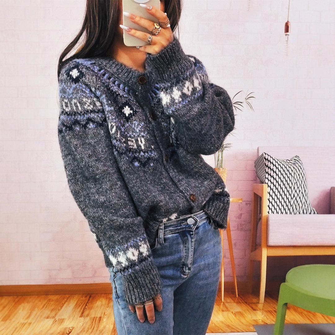Damen kuschelige Strickjacke mit traditionellen Motiven und Knopfverschluss Drune