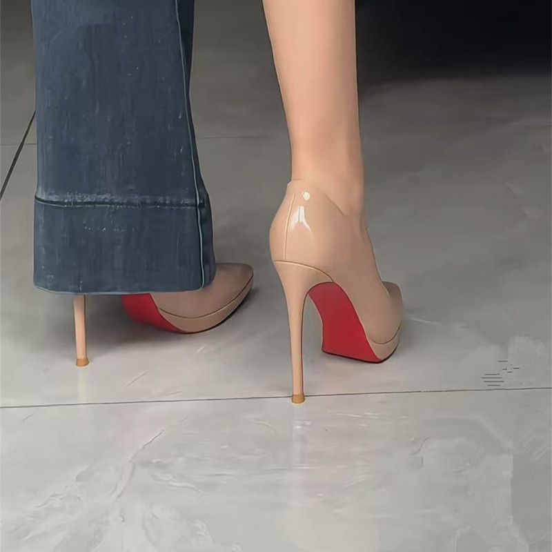 Damen Elegante spitz zulaufende Lackoptik‑Pumps mit extrahohem Stiletto und geformter Absatzkontur Drune