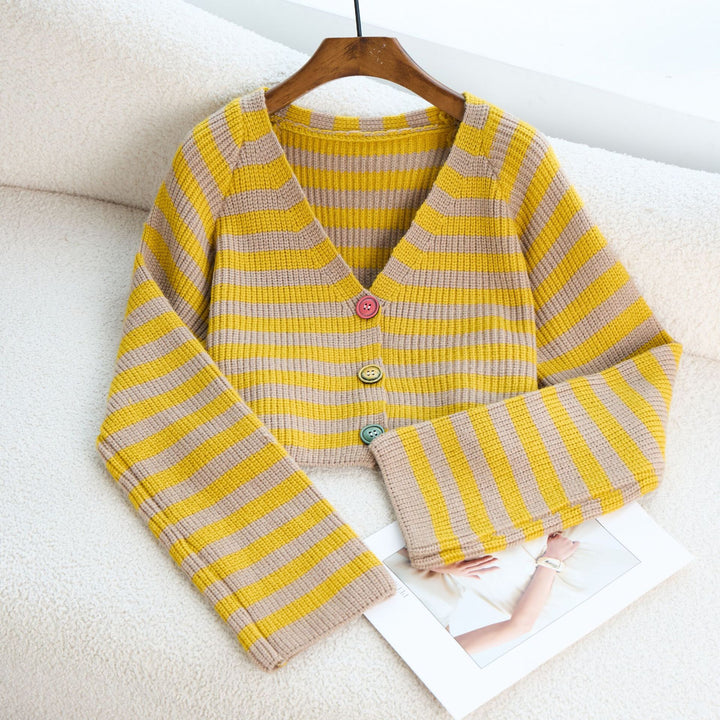 Damen modischer Strickcardigan mit bunten Knöpfen und lässigem Schnitt Drune