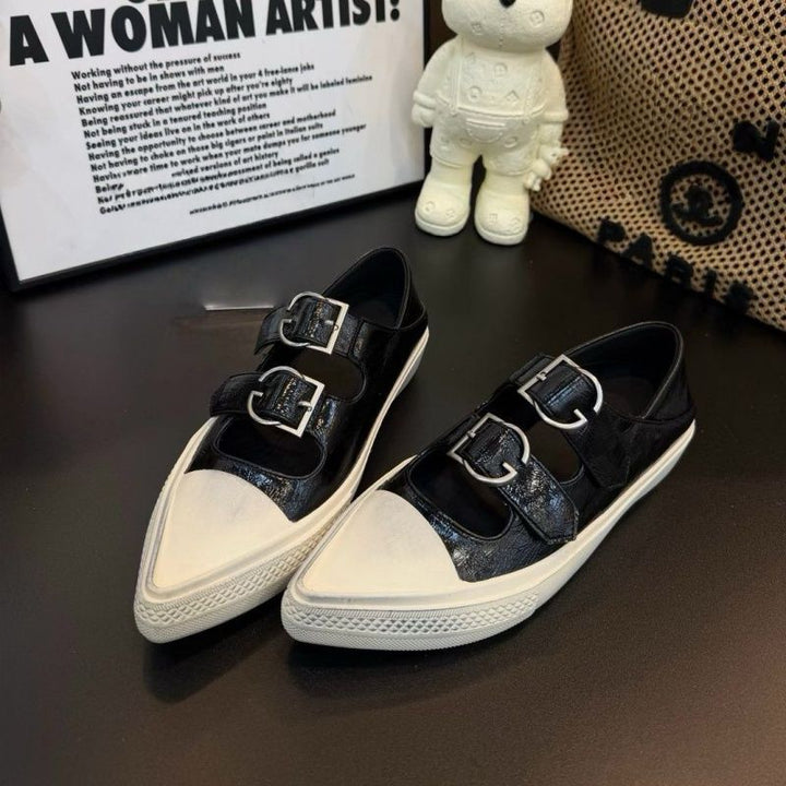 Damen Spitz zulaufende Mule‑Sneaker mit doppelten Schnallenriemen und flacher Plateausohle Drune