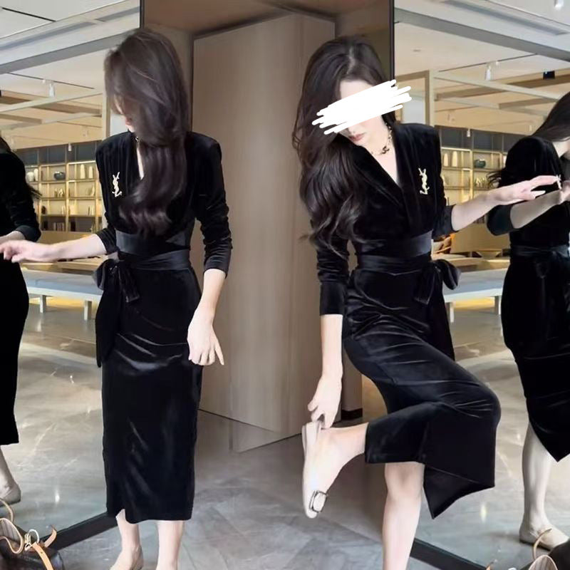 Damen Langarmkleid mit elegantem Wickeldesign und schickem Rüschensaum Drune
