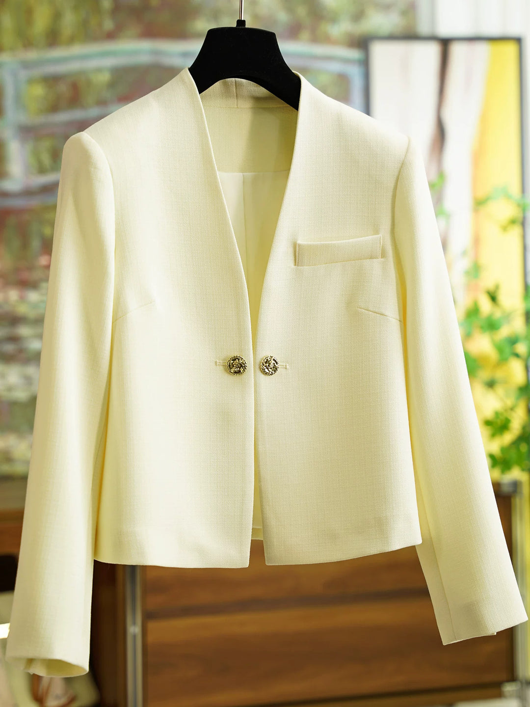 Damen Stilvoller Kurzblazer mit glamourösen Knöpfen Drune