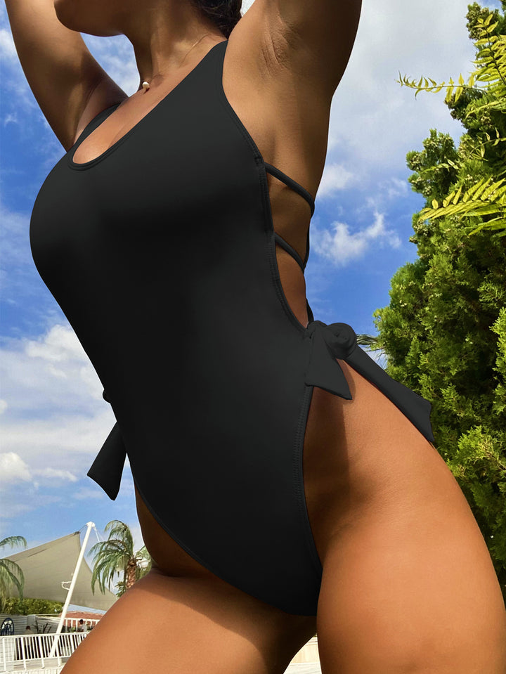 Damen Hochgeschnittener Badeanzug mit eleganten Schnürdetails Drune