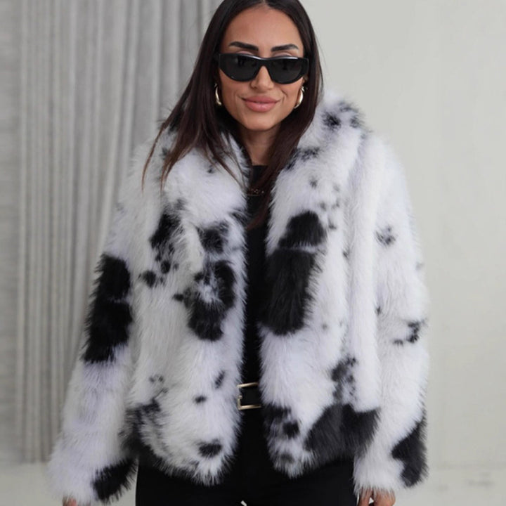 Damen Kurz geschnittener Faux‑Fur‑Bomber mit Fleckenmuster Drune