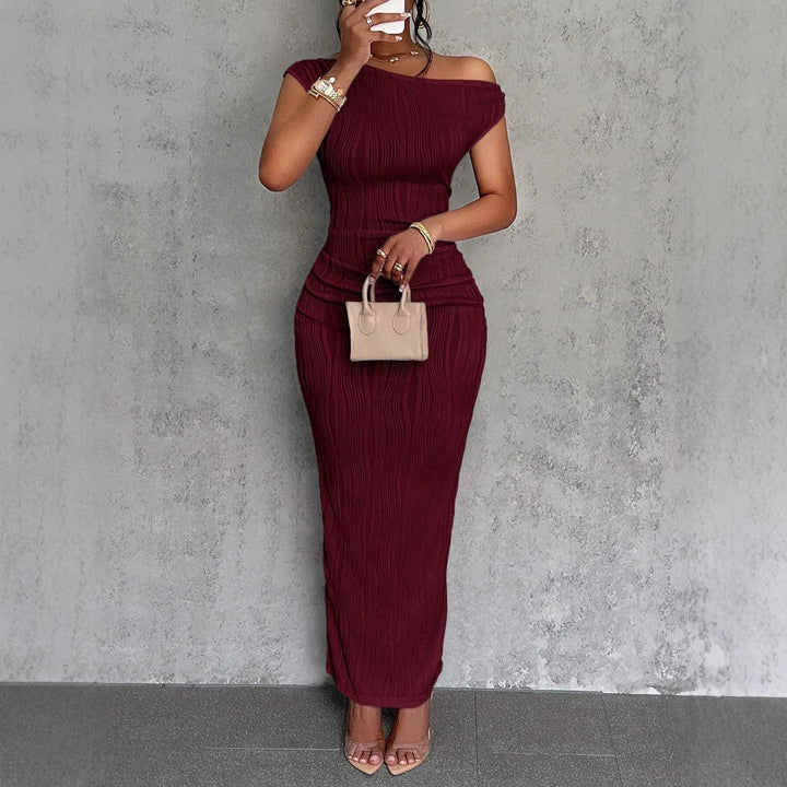 Damen Maxikleid mit asymmetrischem Schnitt und markanter Rippstruktur Drune