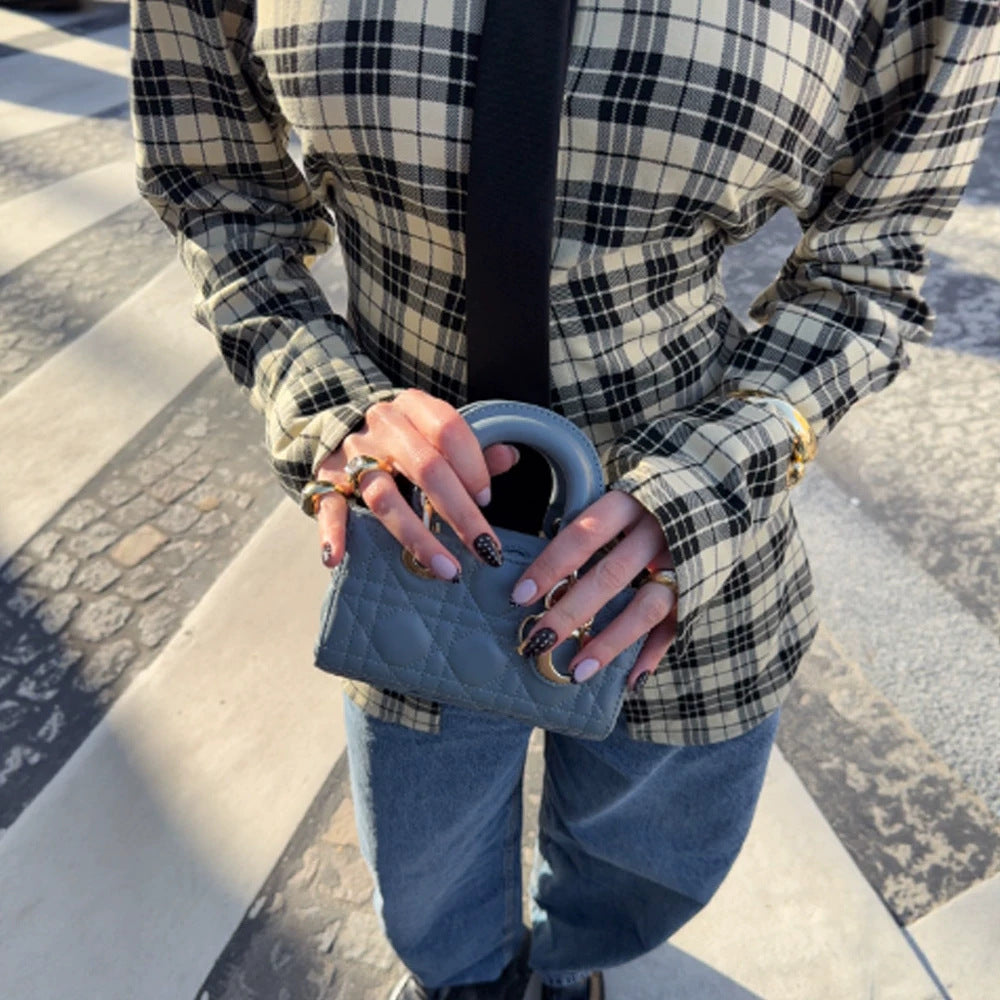 Damen Karo-Hemdjacke mit betonten Schultern und oversized Schnitt Drune