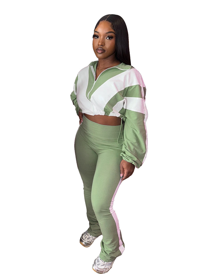 Damen retro Nylon-Trainingsanzug mit Kapuzen-Zipjacke und weiter hochgeschnittener Hose Drune
