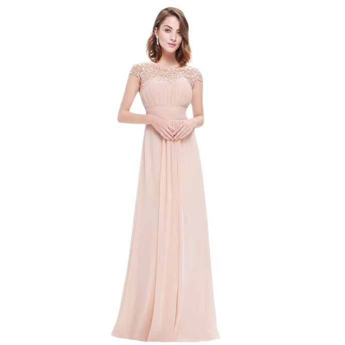 Damen Hochzeitskleid mit eleganten Spitzenapplikationen und fließendem Rock Drune