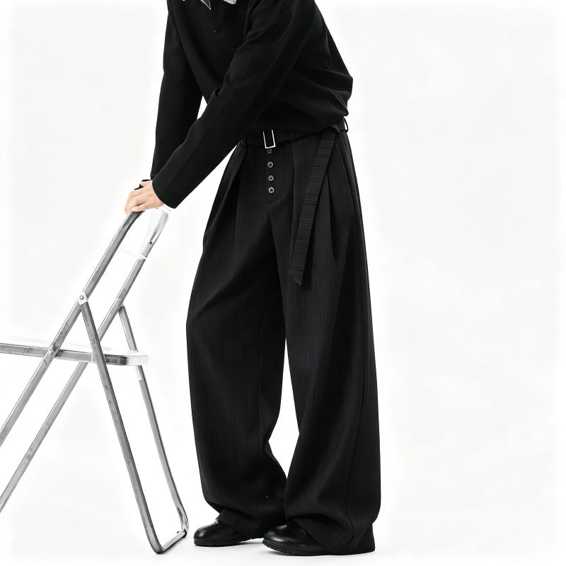 Herren Weite Nadelstreifen-Hose im Baggy‑Cut mit hoher Taille, Falten und Zierknopfleiste Drune