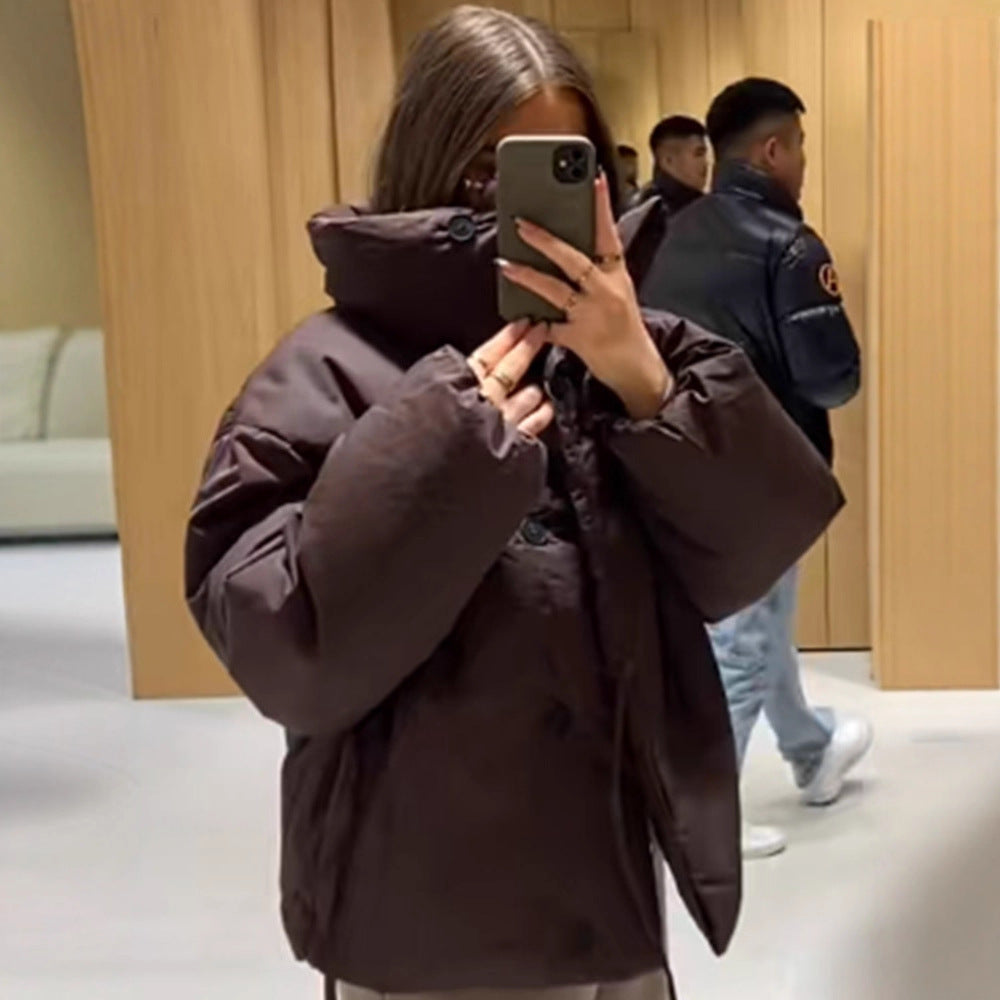 Damen Kurze wattierte Oversize-Pufferjacke mit Kapuze und Bindegürtel Drune