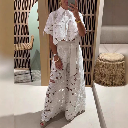 Damen nan zweiteiliges Spitzenensemble mit bauchfreier Bluse und weiter Palazzohose Drune