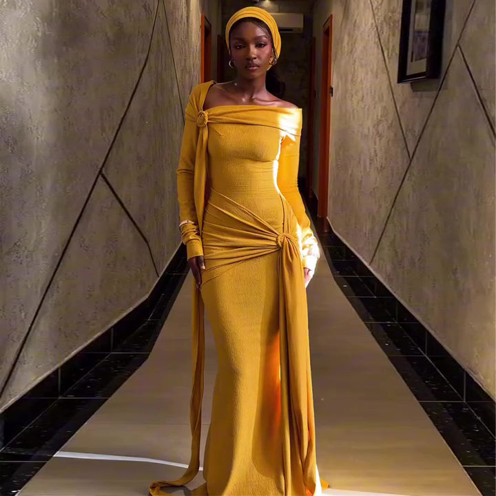 Damen Langärmliges Abendkleid mit asymmetrischem Schnitt und raffinierten Drapierungen Drune