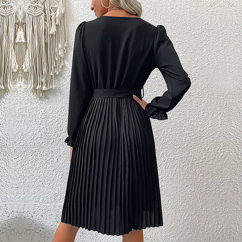 Damen Midikleid mit V-Ausschnitt, tailliertem Bindegürtel und plissiertem Tellerrock Drune