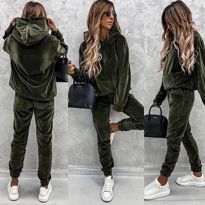 Damen Velours-Lounge-Set mit kuscheliger Kapuzenpullover und schmal zulaufender Jogginghose Drune