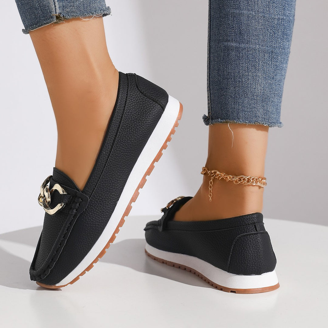 Damen Modische Mokassin‑Slipper mit goldener Gliederkette und profilierter Gummisohle Drune