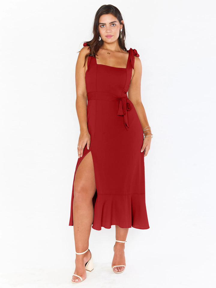 Damen Maxi-Kleid mit verspielten Trägern und elegantem Schlitz Drune