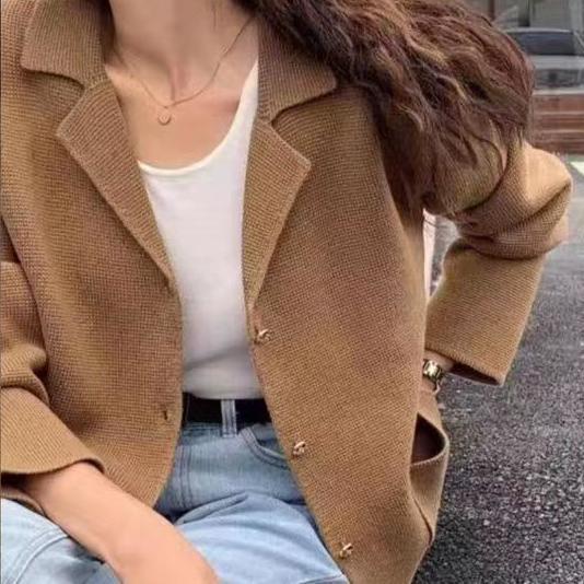 Damen Elegante Bouclé-Jacke mit goldenen Knöpfen Drune