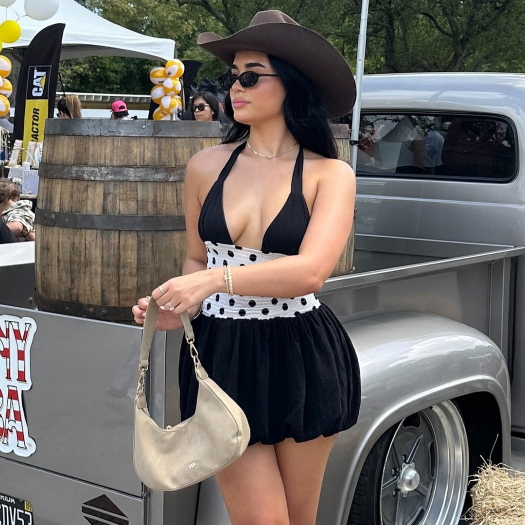 Damen modisches Sommerkleid mit tiefem V-Ausschnitt und luftiger Rockpartie Drune