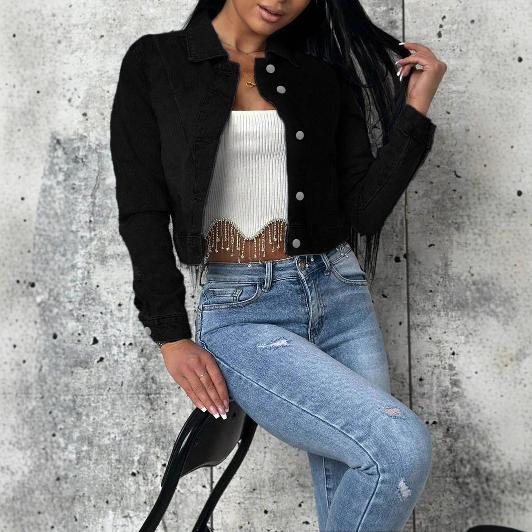 Damen Kurz geschnittene taillierte Jeansjacke mit durchgehender Knopfleiste und Hemdkragen Drune