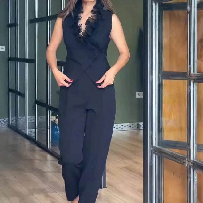 Damen nan ärmelloses Weste-Set mit Rüschen-Spitzenkragen und hochgeschnittener Faltenhose im Anzugstil Drune