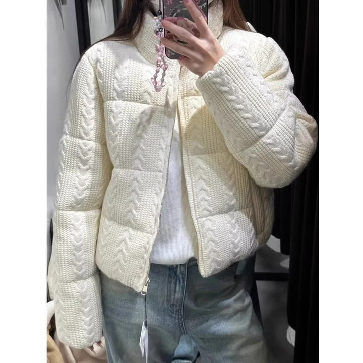 Damen nan gesteppte Strick‑Steppjacke mit Zopfstrick‑Optik, wattierter Thermofüllung und hohem Stehkragen Drune