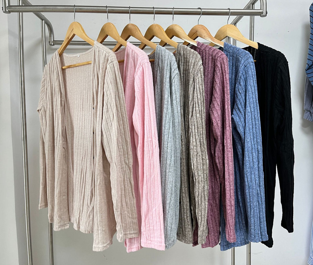 Damen lässige Strickjacke mit feiner Rippstruktur und praktischen Knöpfen Drune