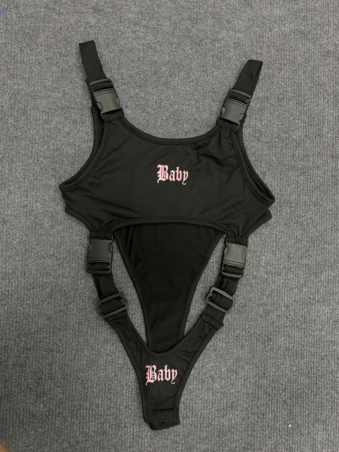 Damen Wickelbody mit einzigartigem Design und verstellbaren Riemen Drune