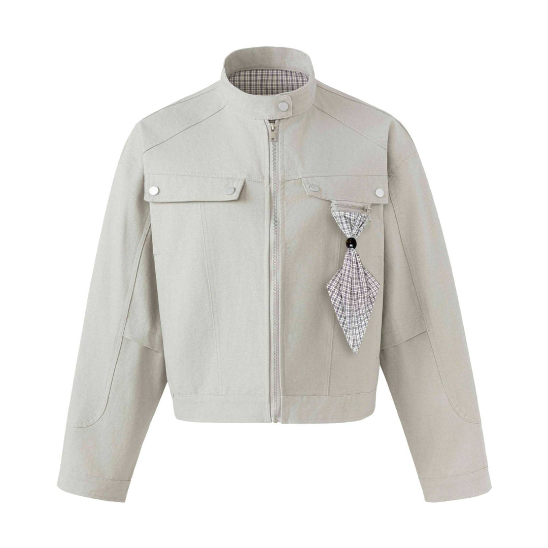 Damen Kurzer Blouson im Fieldstil mit Stehkragen, Brustklappen und abnehmbarem Anhänger Drune
