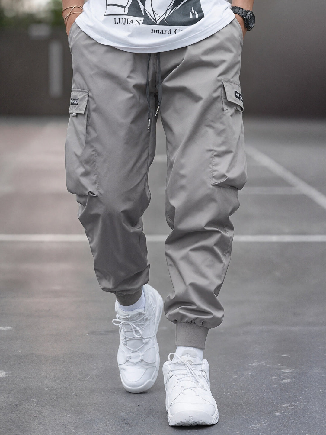 Herren Tapered Cargo-Joggerhose mit elastischem Tunnelzug, verstärkten Klappentaschen & gerippten Knöchelbündchen Drune