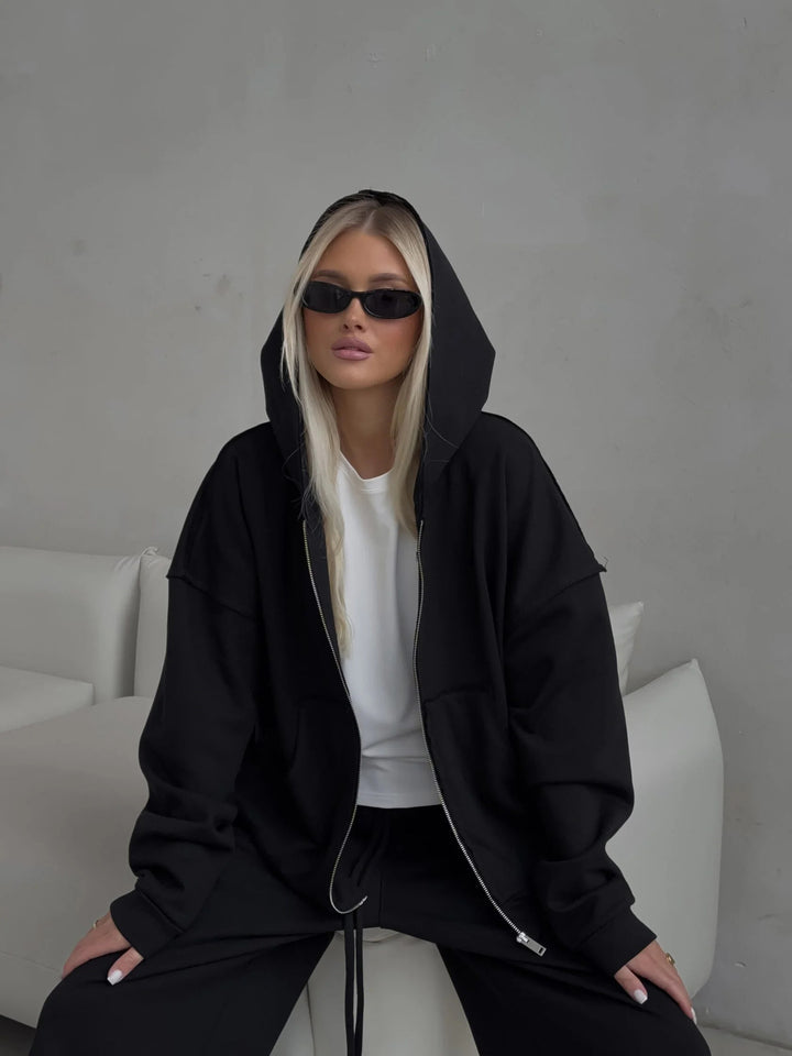 Damen oversized kurz geschnittener Kapuzenpullover und hochtaillierte Jogginghose Set aus Bio-Baumwollfleece Drune