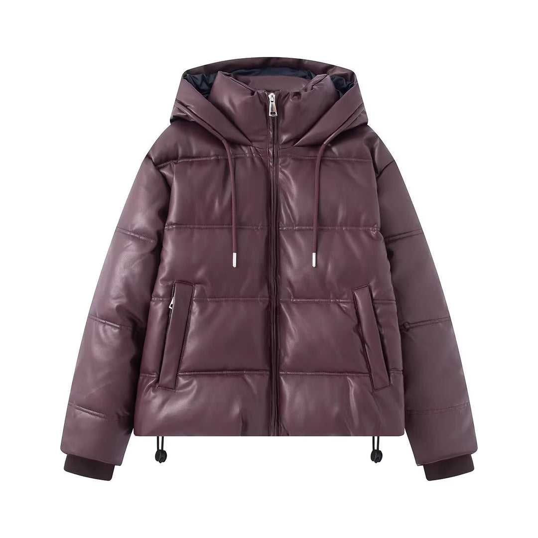 Damen Kurz gesteppte Kunstleder-Pufferjacke mit Kapuze, Tunnelzug und seitlichen Eingrifftaschen Drune