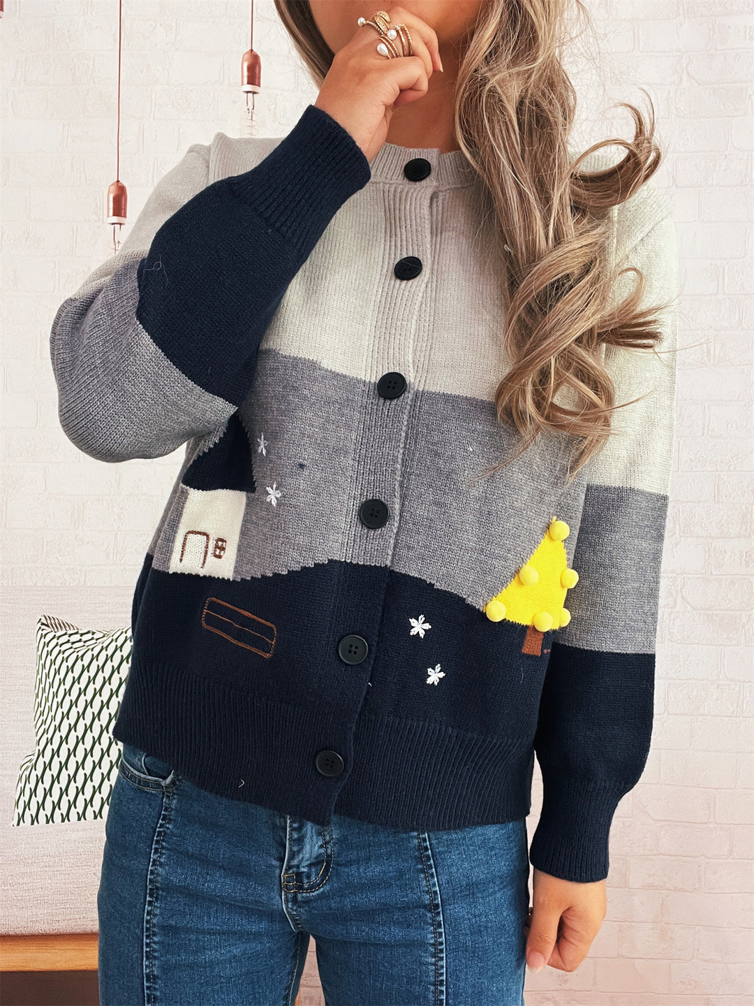 Damen verspielte Strickjacke mit kreativen Applikationen Drune