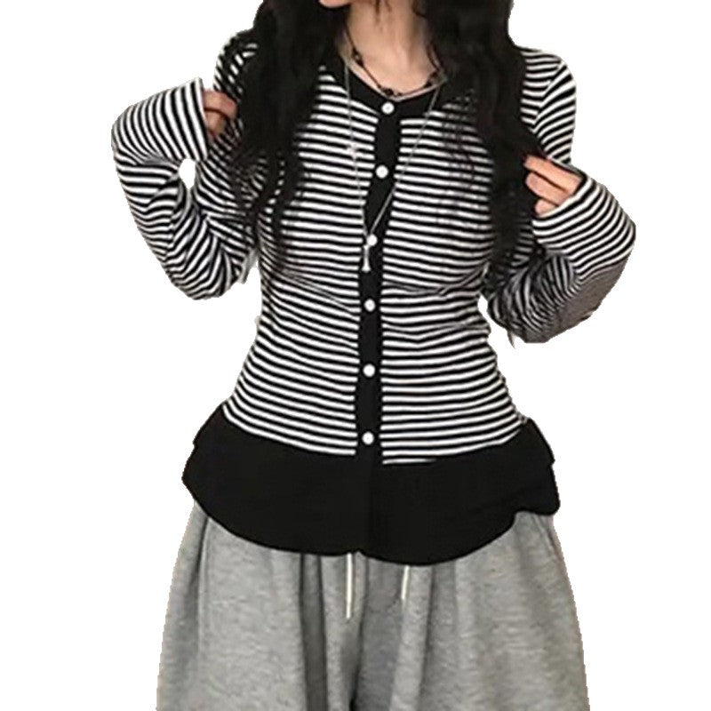 Damen nan feiner Kurzcardigan mit Knopfleiste, Spitzenkragen und welligem Saum Drune