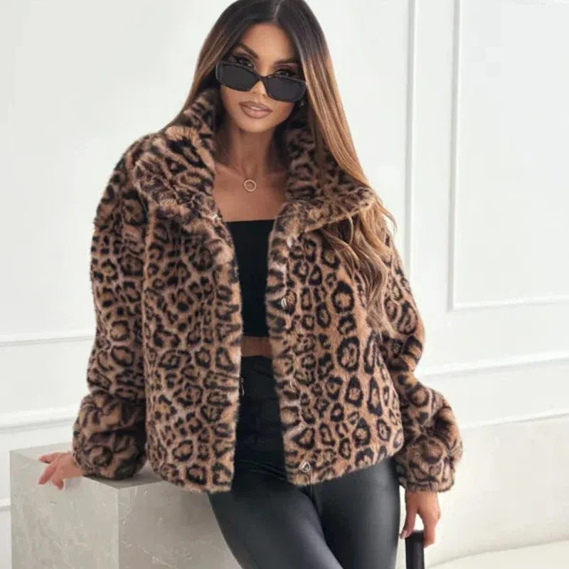 Damen nan kurze Kunstfelljacke mit Wildmuster, V-Ausschnitt und taillierter Silhouette Drune